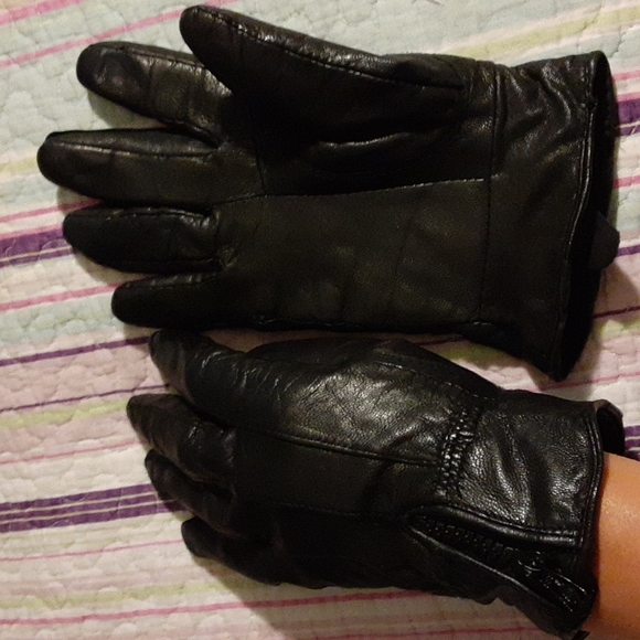 Ladies black leather dress gloves - Picture 9 of 16